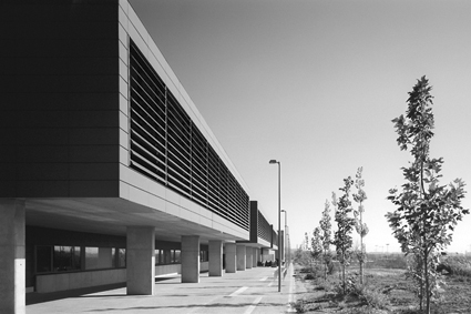 veure més imatges Edifici de serveis ETSEA